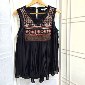 THML black embroidered floral velvet top